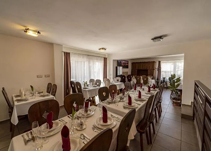 Kolonie Hotel *